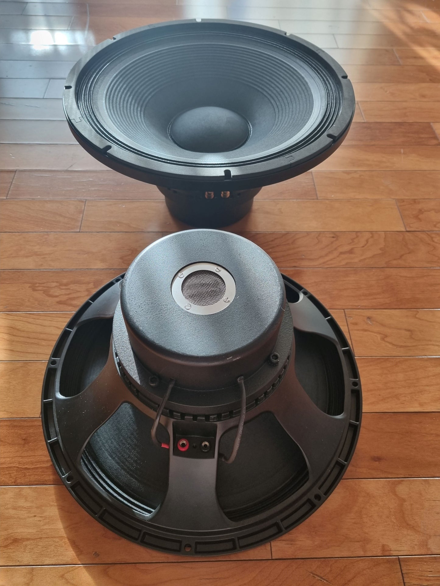 G.<15F> 15 inch Field Woofer
