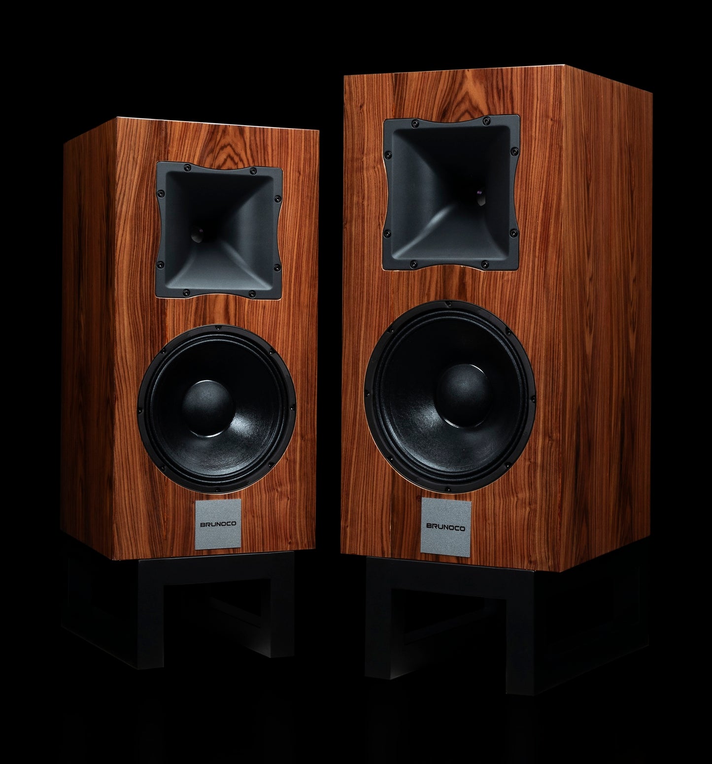 F. <M2> HORN SPEAKER SYSTEM